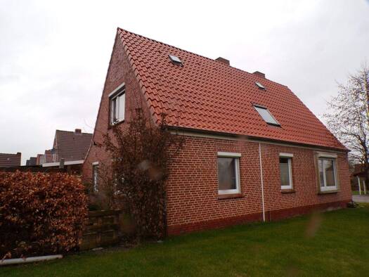 Einfamilienhaus zum Kauf 239.000 € 6 Zimmer 138 m² 870 m² Grundstück Hinte 26759