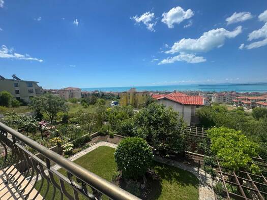 Reihenmittelhaus zum Kauf 400.000 € 6 Zimmer 250 m² Sveti Vlas