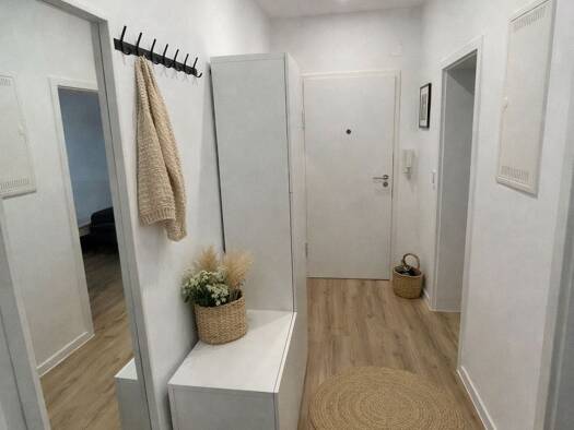 WG-Zimmer zur Miete 520 € 16 m² Geschoss 1/3 frei ab sofort Ostendstraße 12 Ost Stuttgart 70190