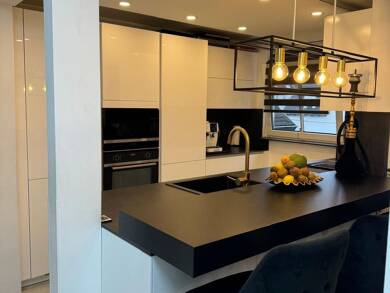 Wohnung zum Kauf 404.000 € 4,5 Zimmer 90 m² 2. Geschoss frei ab sofort Fellbach 70736