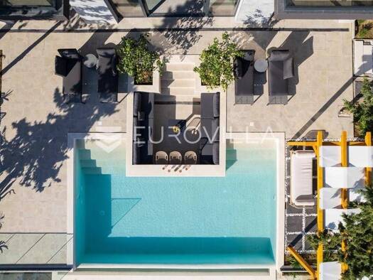Haus zum Kauf 1.790.000 € 6 Zimmer 250 m² Starigrad Starigrad 23000