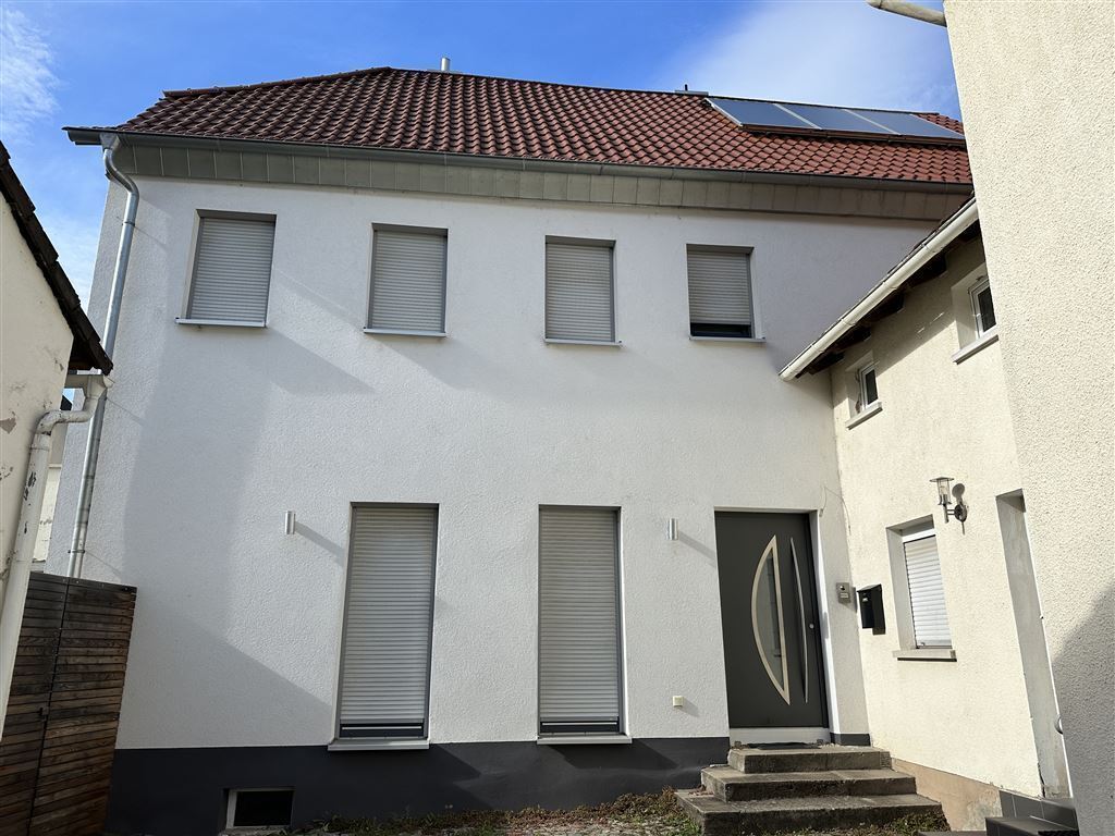 Mehrfamilienhaus zum Kauf als Kapitalanlage geeignet 498.000 € 10 Zimmer 260 m²<br/>Wohnfläche 527 m²<br/>Grundstück Scheinfeld Scheinfeld 91443