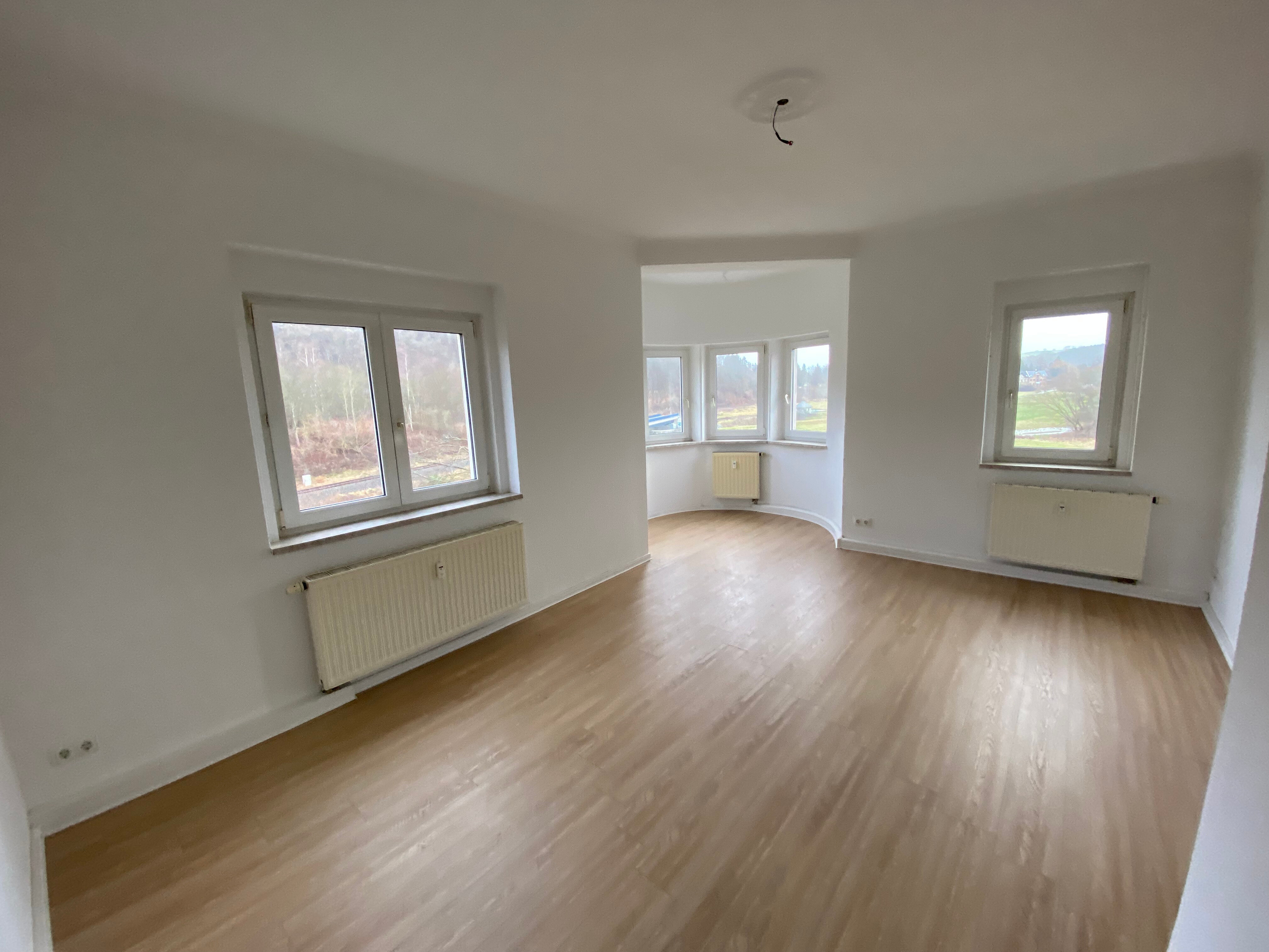 Studio zur Miete 327 € 3 Zimmer 72,8 m²<br/>Wohnfläche 2.<br/>Geschoss Schrödelstr. 2 Alt Chrieschwitz Plauen 08529