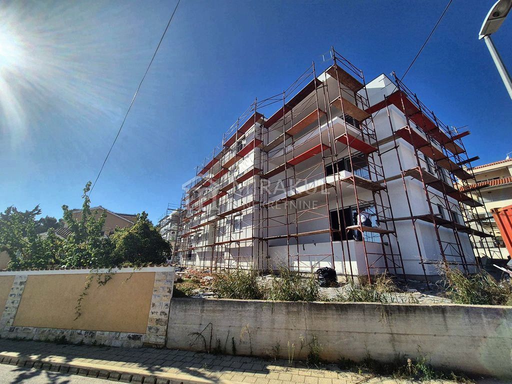 Wohnung zum Kauf 240.000 € 4 Zimmer 99 m²<br/>Wohnfläche 1.<br/>Geschoss Vodice center 22211