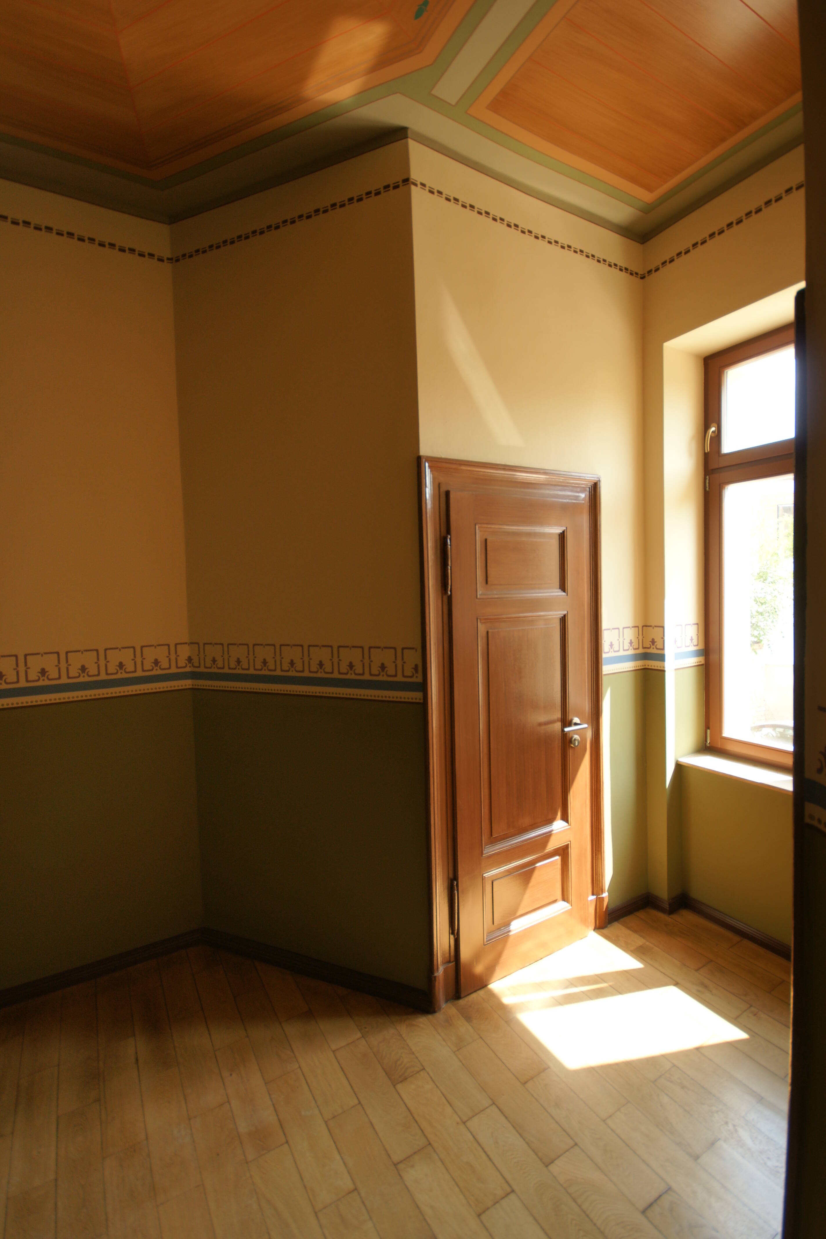 Property thumbnail 9