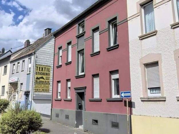 Mehrfamilienhaus zum Kauf provisionsfrei 315.000 € 11 Zimmer 240 m² 520 m² Grundstück Innenstadt Neunkirchen 66538