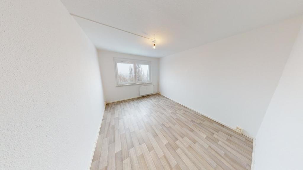 Wohnung zur Miete 213 € 2 Zimmer 39,3 m²<br/>Wohnfläche 4.<br/>Geschoss Marie-Tilch-Str. 6 Hutholz 645 Chemnitz 09123