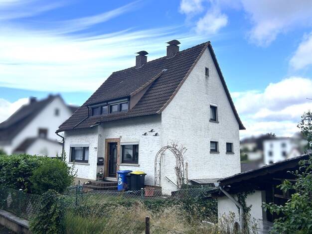 Einfamilienhaus zum Kauf 179.000 € 5 Zimmer 137 m² 819 m² Grundstück Breidenbach Breidenbach 35236