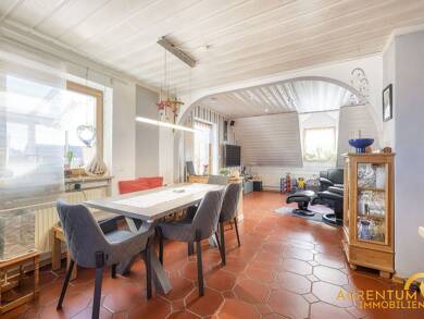 Mehrfamilienhaus zum Kauf 10 Zimmer 212 m² 652 m² Grundstück Abensberg Abensberg 93326