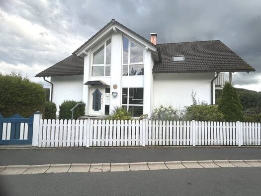 Wohnung zur Miete - Erstbezug 795 € 4 Zimmer 100 m² 1. Geschoss Schönbrunn Wunsiedel - Schönbrunn 95632