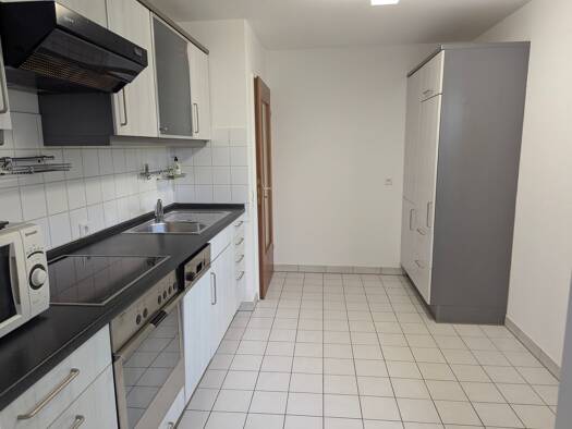 Wohnung zur Miete 1.080 € 3 Zimmer 75 m² Rommelshausen Kernen im Remstal 71394
