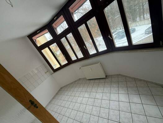 Wohnung zur Miete 490 € 3 Zimmer 81,3 m² frei ab sofort Wallstraße 37 Altenburg Altenburg 04600