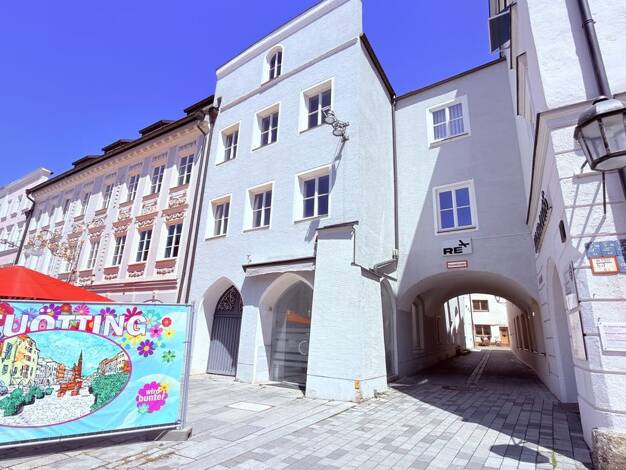 Stadthaus zum Kauf 425.000 € 7 Zimmer 207,5 m² 142 m² Grundstück frei ab sofort Neuötting Neuötting 84524