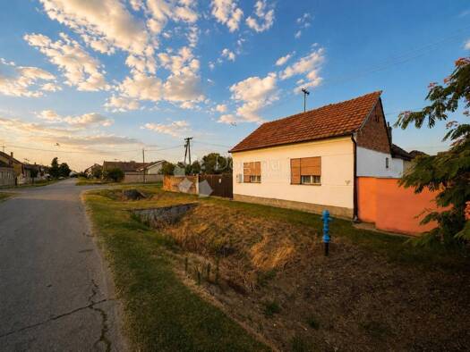 Einfamilienhaus zum Kauf 79.000 € 3 Zimmer 135 m² Tenja, Osijek - Okolica Osijek 31000