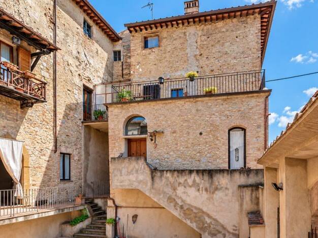 Wohnung zum Kauf 650.000 € 50 Zimmer 1.000 m² San Gimignano 53037
