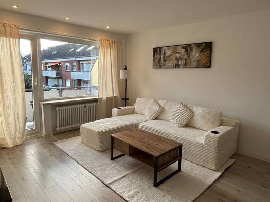 Wohnung zur Miete 949 € 2 Zimmer 57 m² Geschoss 3/4 frei ab 01.10.2026 St. Lorenz Nord St. Lorenz-Nord 23556