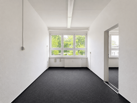 Praxis zur Miete 2.600 € 260 m² Bürofläche Hamburger Allee 130 Mueßer Holz Schwerin 19063