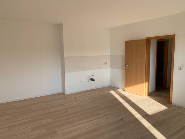 Wohnung zur Miete 298 € 2 Zimmer 55 m² 4. Geschoss frei ab sofort Am Zügel 12 Reitbahnviertel Neubrandenburg 17034