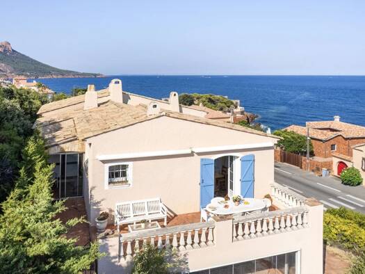 Einfamilienhaus zum Kauf 1.360.000 € 8 Zimmer 212 m² 910 m² Grundstück Centre ville Saint-Raphaël 83530