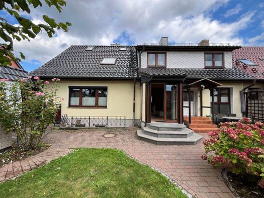 Einfamilienhaus zum Kauf 379.500 € 8 Zimmer 180 m² 482 m² Grundstück frei ab sofort Tribseer Siedlung Stralsund 18437