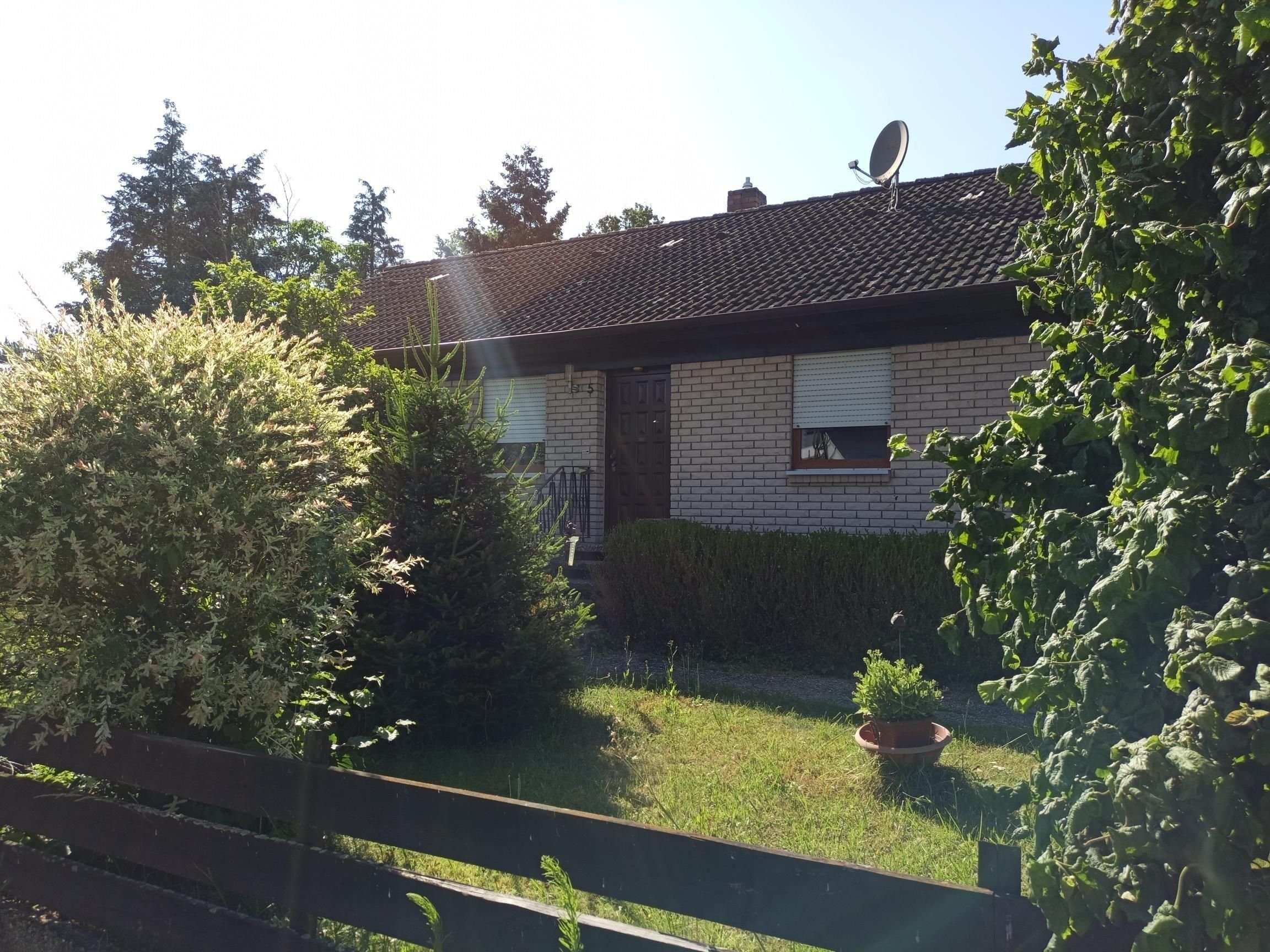 Einfamilienhaus zum Kauf 535.000 € 4 Zimmer 110 m²<br/>Wohnfläche 1.200 m²<br/>Grundstück ab sofort<br/>Verfügbarkeit Buch Gremsdorf 91350