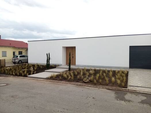 Einfamilienhaus zur Miete 2.000 € 5 Zimmer 140 m² 600 m² Grundstück frei ab 01.03.2026 Am Mittelwald 18 Grappertshofen Scheinfeld 91443