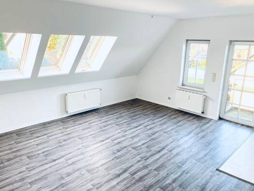 Wohnung zur Miete 330 € 2 Zimmer 39 m² Geschoss 1/2 frei ab sofort Samtens 18573