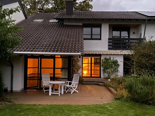 Einfamilienhaus zur Miete 2.950 € 6 Zimmer 222,5 m² 624 m² Grundstück frei ab sofort Neckarstraße 5 Hangelar Sankt Augustin 53757