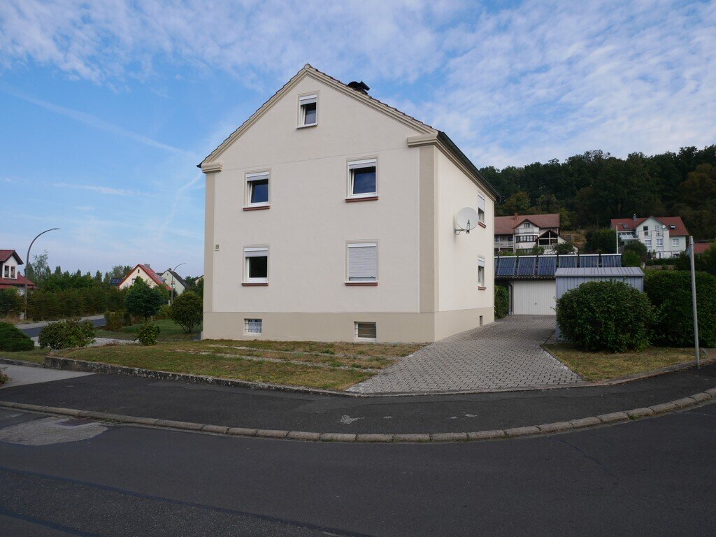 Einfamilienhaus zum Kauf 298.000 € 7 Zimmer 170 m²<br/>Wohnfläche 862 m²<br/>Grundstück Thundorf Thundorf in Unterfranken 97711