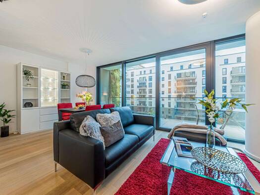 Wohnung zur Miete 2.540 € 2 Zimmer 62 m² 3. Geschoss frei ab 20.07.2026 Gallus Frankfurt am Main 60327