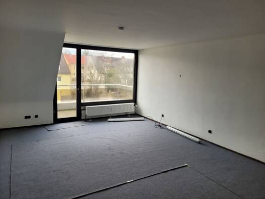 Wohnung zur Miete 1.200 € 2,5 Zimmer 80 m² Geschoss 2/3 frei ab sofort Griesheim Frankfurt am Main 65933