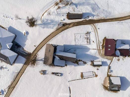 Land-/Forstwirtschaft zum Kauf 3.980.000 € Gnesau 9563