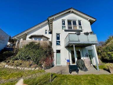 Mehrfamilienhaus zum Kauf provisionsfrei 460.000 € 6,5 Zimmer 182 m² 551 m² Grundstück frei ab 01.07.2025 Gartenstrasse Bergneustadt Bergneustadt 51702