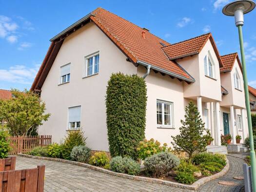Doppelhaushälfte zum Kauf 285.000 € 4 Zimmer 108 m² 353 m² Grundstück Bennstedt Salzatal 06198