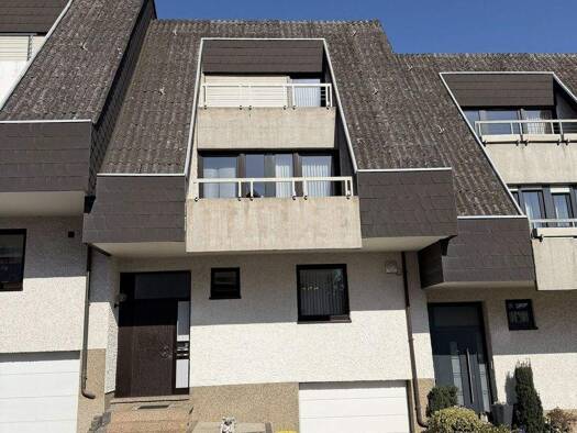 Reihenmittelhaus zum Kauf 299.000 € 6 Zimmer 170,8 m² 190 m² Grundstück frei ab 01.06.2026 Püttlingen 66346