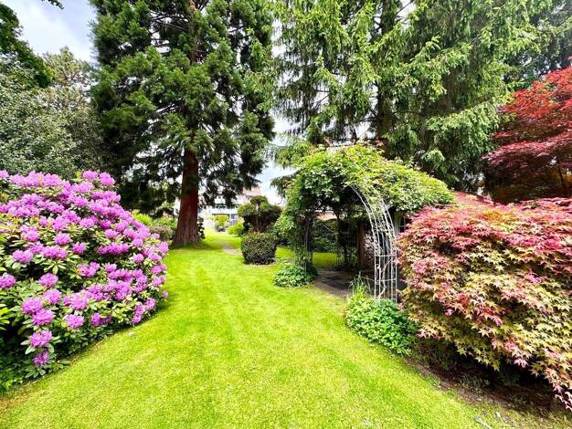 Einfamilienhaus zum Kauf provisionsfrei 694.000 € 6 Zimmer 165 m² 1.200 m² Grundstück Schwarze Heide Sterkrade 46149