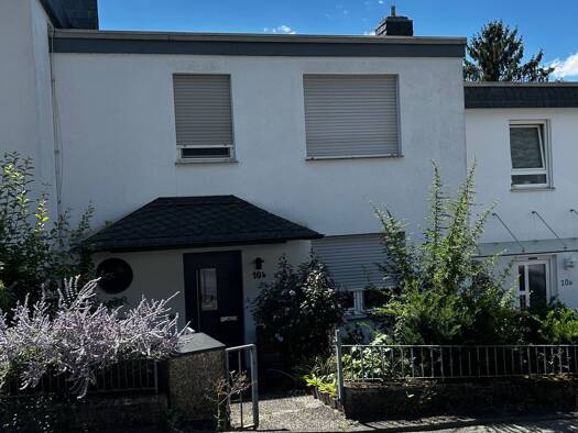 Reihenmittelhaus zum Kauf 325.000 € 6 Zimmer 120 m² 233 m² Grundstück Creidlitz Coburg 96450