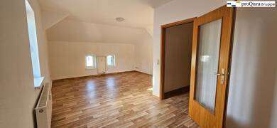 Wohnung zur Miete 360 € 2 Zimmer 60,6 m² Dachgeschoss, 4. Geschoss frei ab 01.06.2025 Kreuzgraben 3A Mühlhausen Mühlhausen/Thüringen 99974