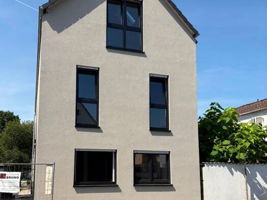 Doppelhaushälfte zur Miete 1.650 € 4 Zimmer 91 m² frei ab 15.10.2026 Pfungstadt Pfungstadt 64319