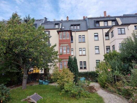 Reihenmittelhaus zum Kauf 259.000 € 376 m² 510 m² Grundstück Crimmitschau 08451