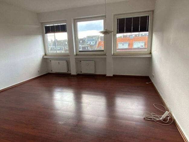 Studio zur Miete 695 € 1 Zimmer 32 m² Hohenstaufenring 25-27 Neustadt-Süd Köln 50674