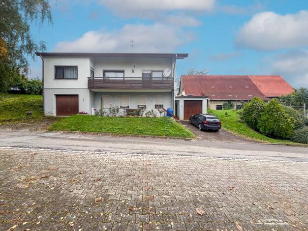 Einfamilienhaus zum Kauf 630.000 € 10 Zimmer 160 m² 33.392 m² Grundstück Neureut Neuenstein 74632