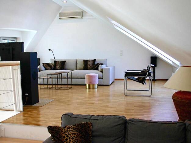 Wohnung zur Miete auf Zeit 4.500 € 3,5 Zimmer 140 m² frei ab 15.10.2026 Oberkassel Stadtbezirk 4 40545
