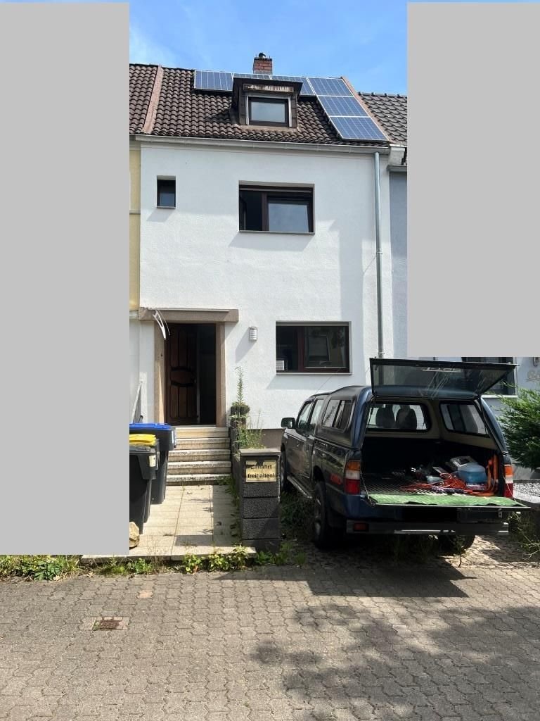 Reihenmittelhaus zum Kauf 139.000 € 5 Zimmer 90 m²<br/>Wohnfläche 117 m²<br/>Grundstück Füllengarten Saarbrücken 66115