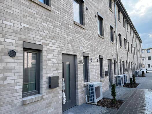 Reihenmittelhaus zum Kauf 399.000 € 4,5 Zimmer 125 m² 100 m² Grundstück Oslebshausen Bremen 28239