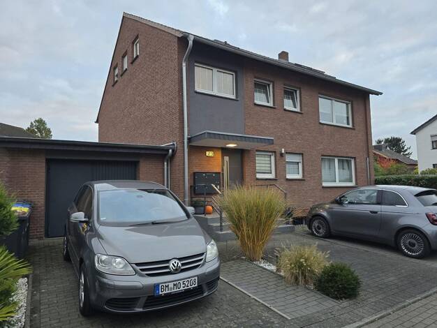 Wohnung zur Miete 900 € 2 Zimmer 65 m² 1. Geschoss In der Fuchshöhle 23 Bachem Frechen 50226