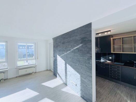 Wohnung zum Kauf 275.000 € 3 Zimmer 74,5 m² 2. Geschoss Roth 91154