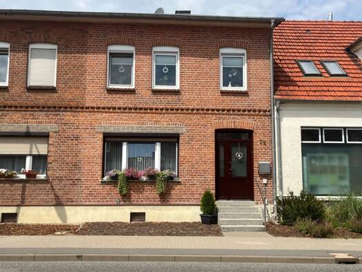 Reihenmittelhaus zum Kauf 110.000 € 4 Zimmer 100 m² 539 m² Grundstück Neukalen Neukalen 17154