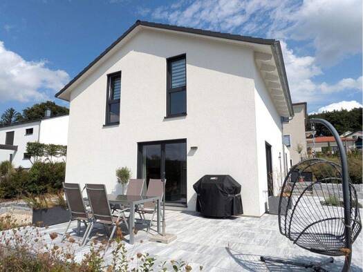 Einfamilienhaus zum Kauf 439.000 € 4 Zimmer 110 m² 731 m² Grundstück Leinberg Schwend 92262