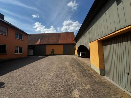 Mehrfamilienhaus zum Kauf 523.700 € 13 Zimmer 245 m² 2.829 m² Grundstück frei ab 01.01.2027 Lehengütingen Lehengütingen Schopfloch 91626
